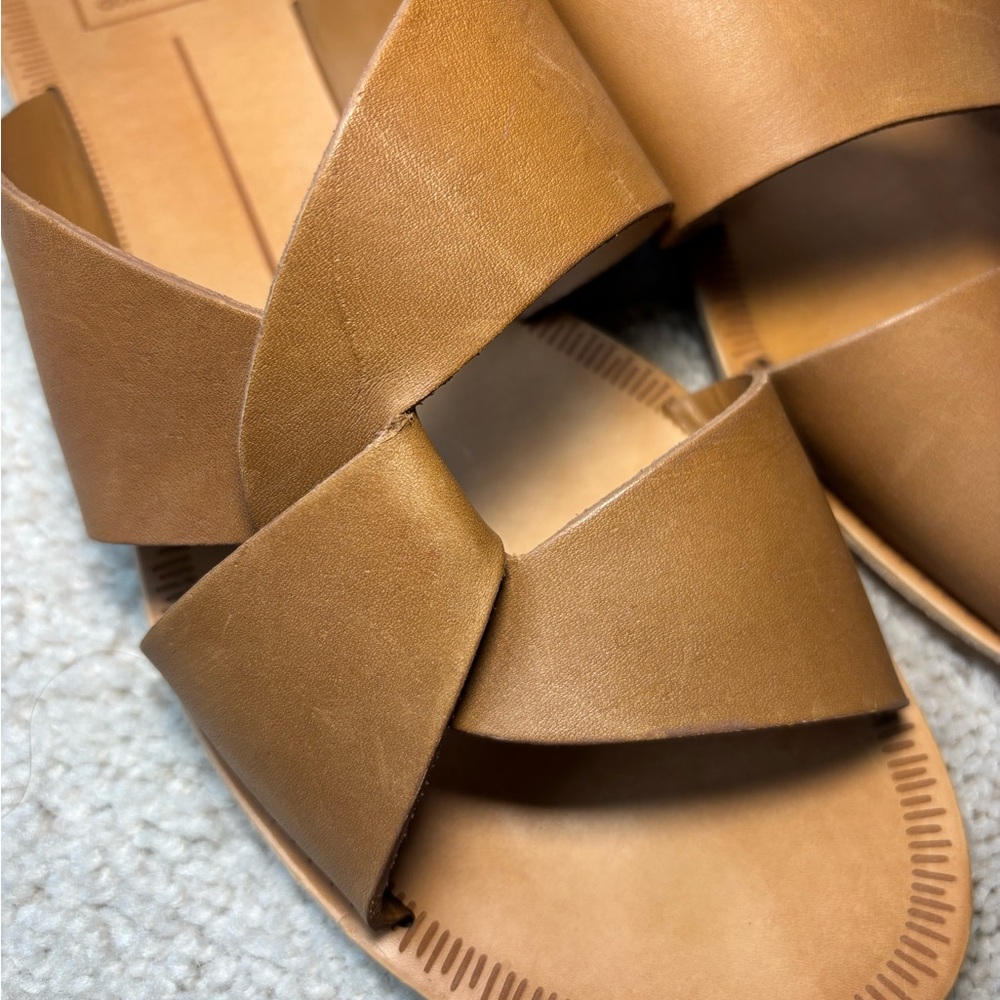 Dolce Vita Women's Tan Leather Sandals - Picture 3 of 7